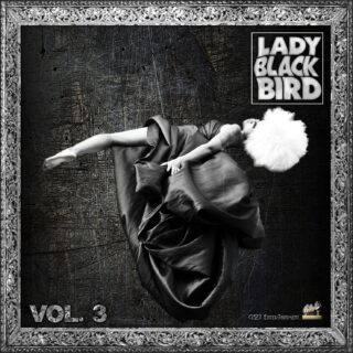 【特集】Lady Blackbird：VOL. 3 ／ その勇敢さと実力を証明すべく、天才『サム・クック』とのデュエットバージョン “ Lost and Lookin’ ” を公開 ‼